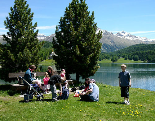 9c-A picnic in Saint Moritz